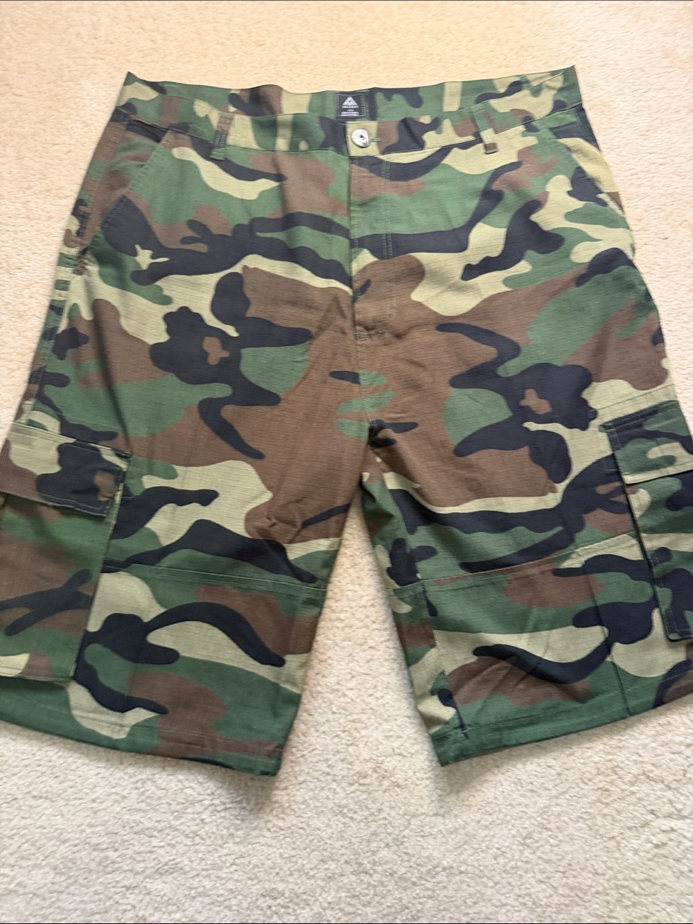 Men's Camo Cargo Shorts - Green Camouflage